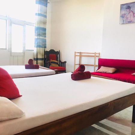 Mountview Homestay Канди Экстерьер фото