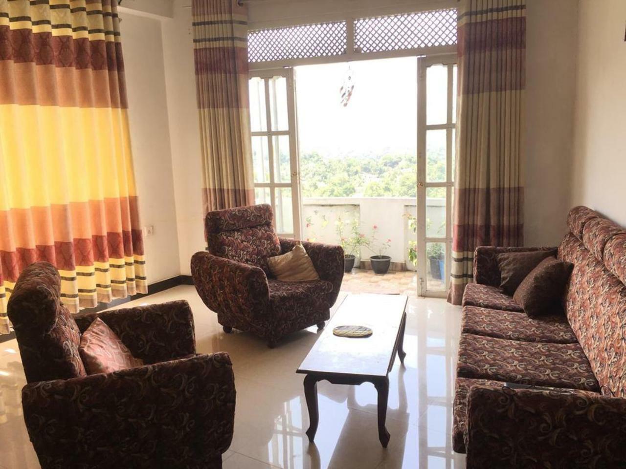 Mountview Homestay Канди Экстерьер фото